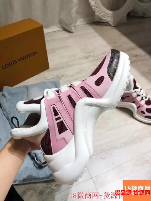 品牌女鞋、微商大牌女鞋工厂货源