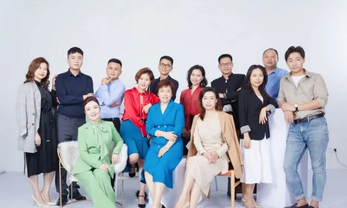 0到5000的小生意（深圳女生十个月做到五千万的生意）
